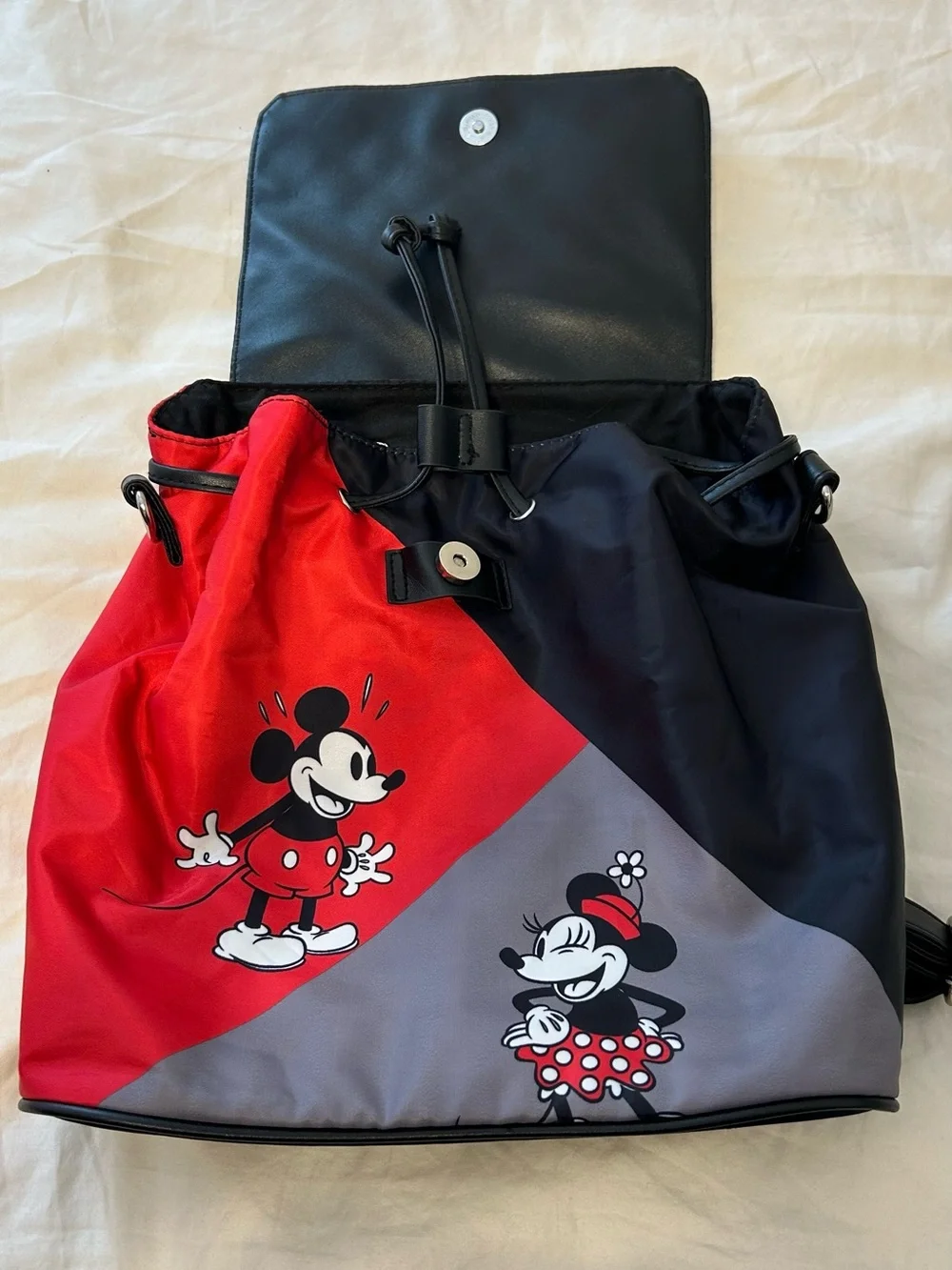 Disney Bradford Exchange Mickey Minnie Sweethearts Backpack Red Black Gray